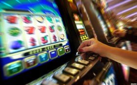 Tier Gold & Platinum – Benefit eksklusif dan akses meja khusus Privilege tier Gold dan Platinum